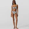 Bikiny s potiskem vějířů Bikiny s potiskem vějířů