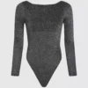 Charakteristický body s dlouhými rukávy Charakteristický body s dlouhými rukávy