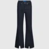 Džíny s rozparkem a rozšířenými nohavicemi Džíny s rozparkem a rozšířenými nohavicemi
