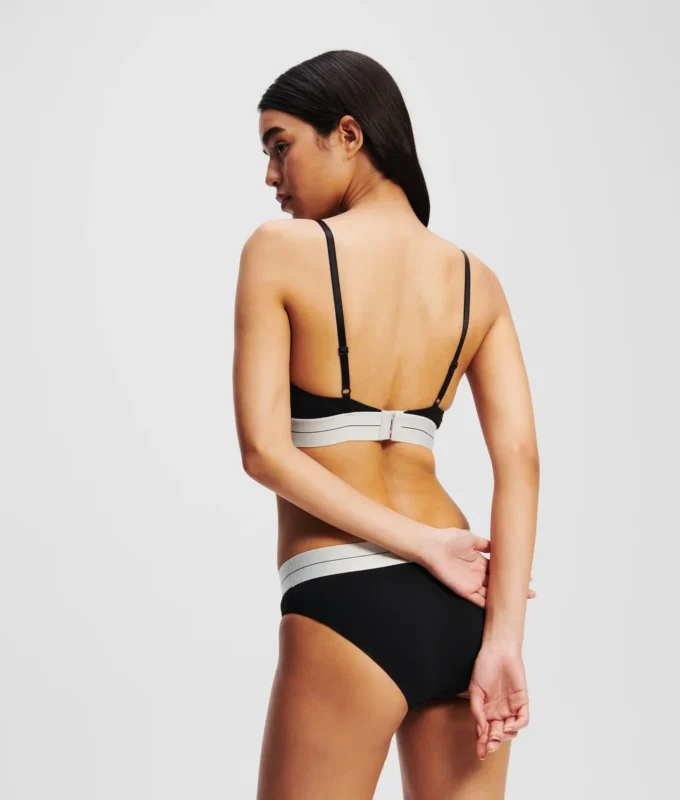 HOTEL KARL PEEPHOLE BRA