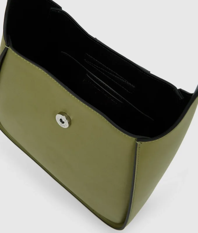 K/SIGNATURE HOBO BAG K/SIGNATURE HOBO BAG