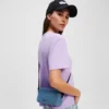 KAMEROVÁ TAŠKA Z DENIMU S KOVOVÝM LOGEM KAMEROVÁ TAŠKA Z DENIMU S KOVOVÝM LOGEM