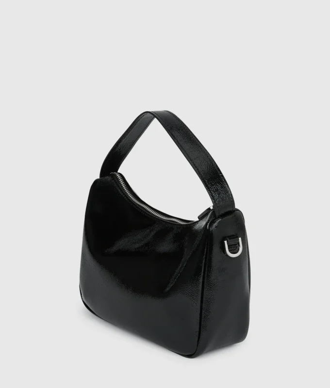 Lesklá mini taška typu hobo Lesklá mini taška typu hobo