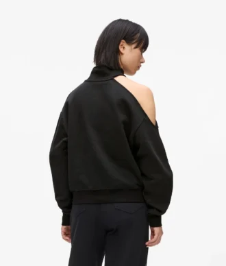 Mikina s výřezem