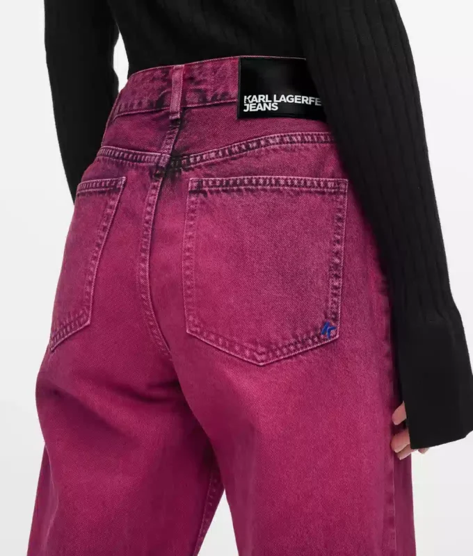 Mom jeans se sprejovým efektem Mom jeans se sprejovým efektem