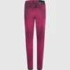 Mom jeans se sprejovým efektem Mom jeans se sprejovým efektem