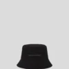 OBOUSTRANNÝ KLOBOUK S MONOGRAMEM OBOUSTRANNÝ KLOBOUK S MONOGRAMEM