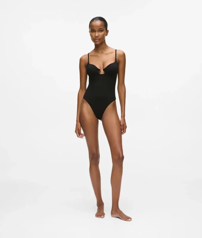 Signature body s vysokým vykrojením Signature body s vysokým vykrojením