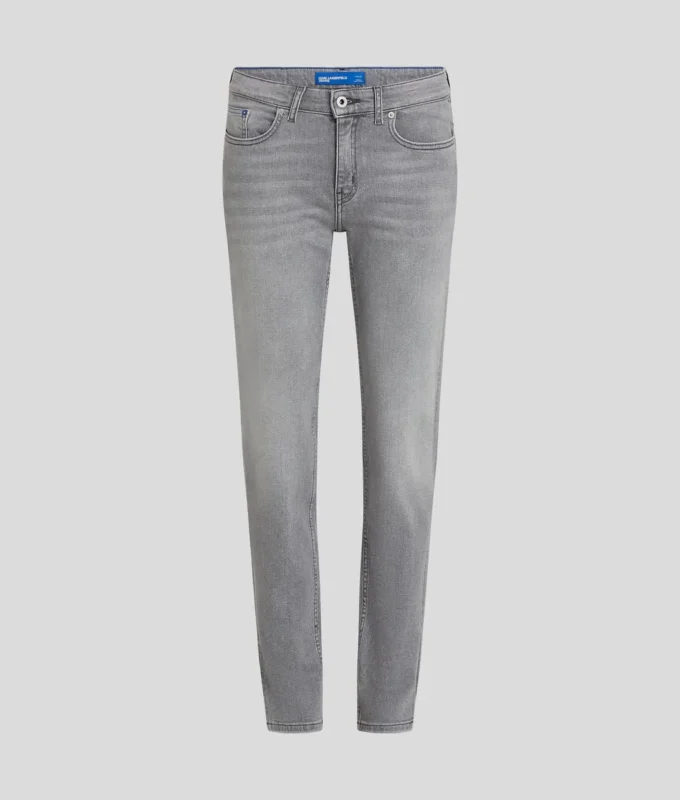 SLIM JEANS S STŘEDNÍM PASEM A ROZSTŘÍHNUTÝM LEMEM SLIM JEANS S STŘEDNÍM PASEM A ROZSTŘÍHNUTÝM LEMEM