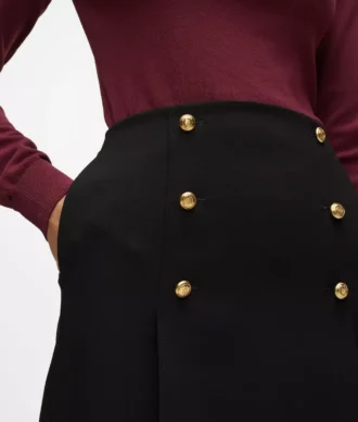 Sukně s detailem knoflíků Sukně s detailem knoflíků