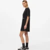 T-shirtové šaty s citátem Karla T-shirtové šaty s citátem Karla