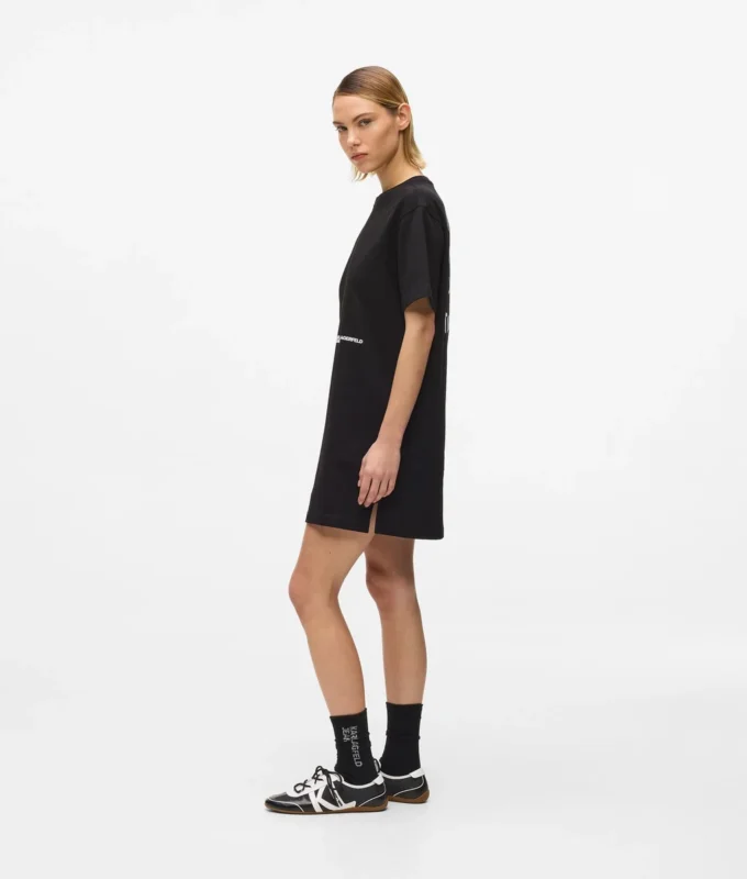 T-shirtové šaty s citátem Karla T-shirtové šaty s citátem Karla
