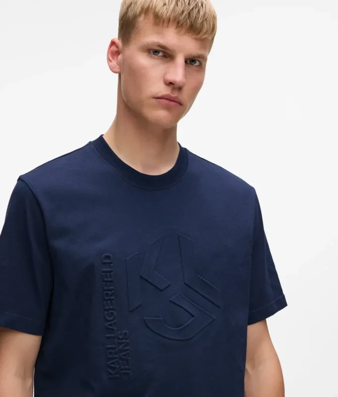 Tričko s reliéfním monogramem