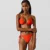 TROJÚHELNÍKOVÝ BIKINI TOP TROJÚHELNÍKOVÝ BIKINI TOP
