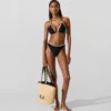 Trojúhelníkové bikiny s vroubkovaným lemem Trojúhelníkové bikiny s vroubkovaným lemem